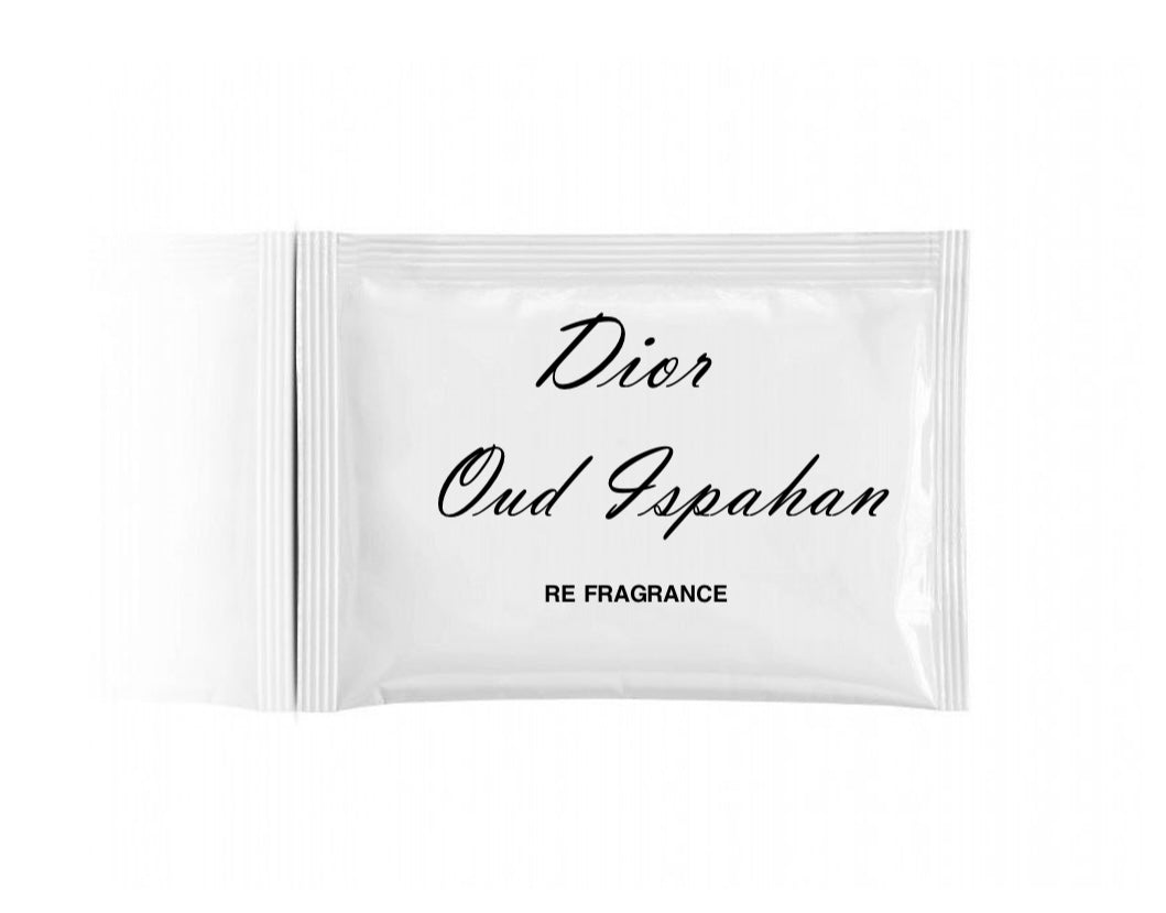 White Dior Oud WetWipes